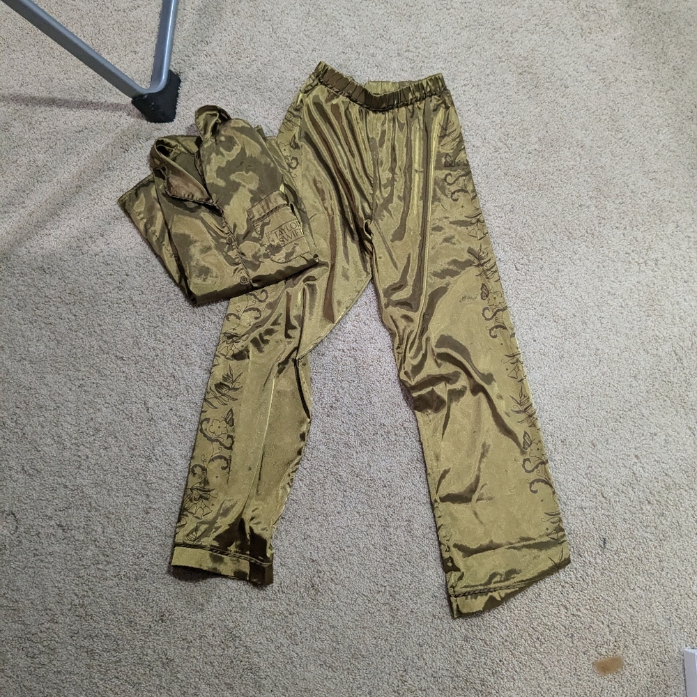 Taylor Swift Fearless PJ set